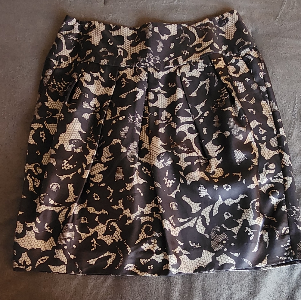 BANANA REPUBLIC HOLIDAY SKIRT